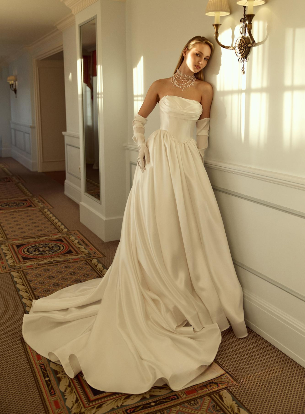 Свадебное платье в стиле принцесса из микадо фото