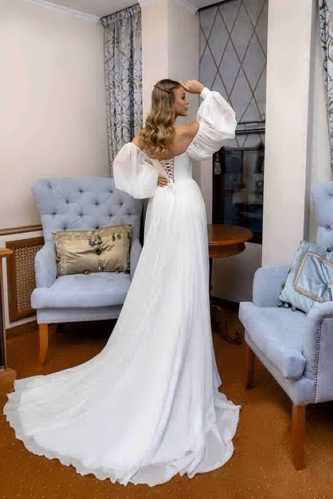 Шифоновое свадебное платье с пышными рукавами фото