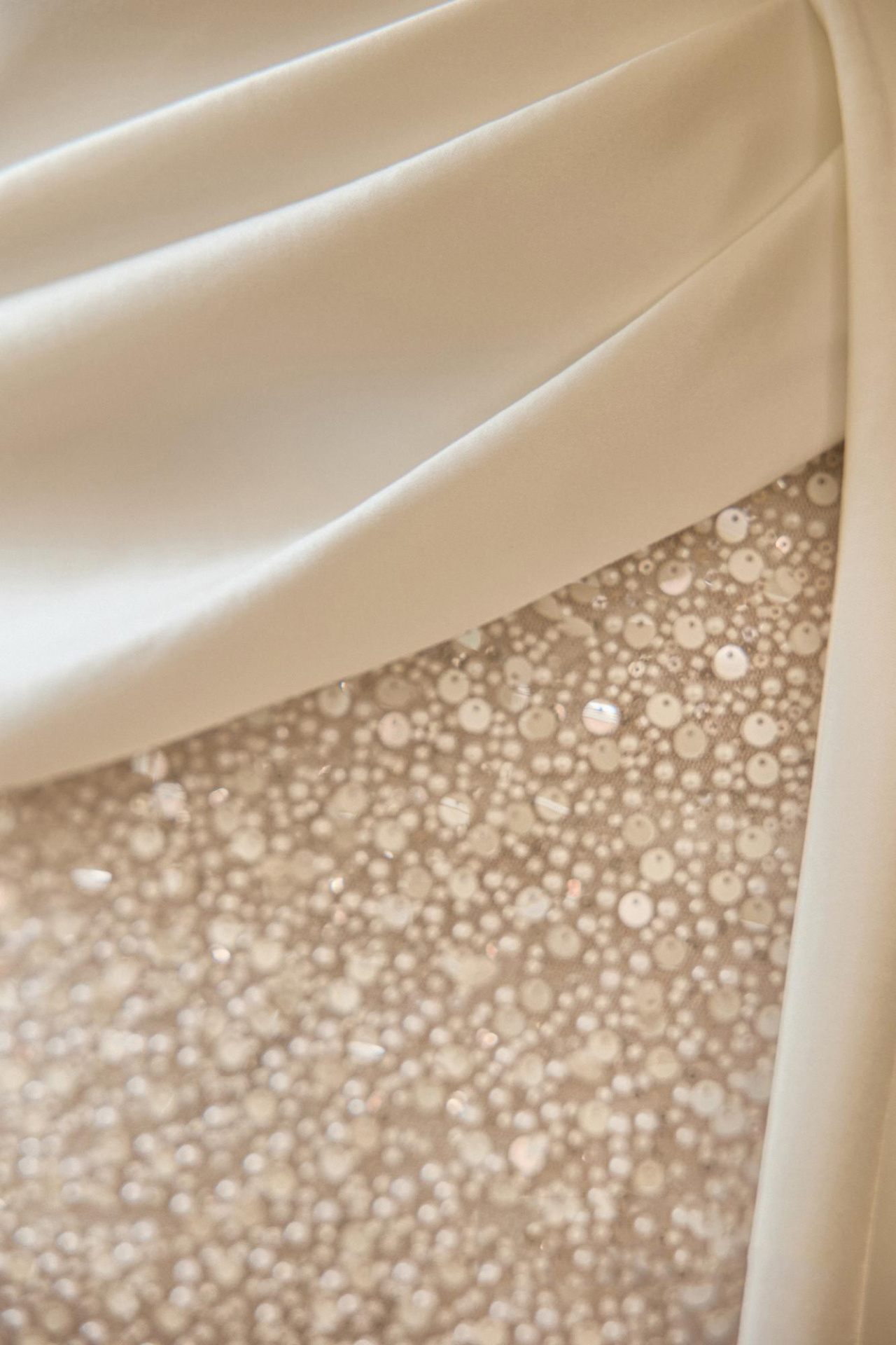 Корсетное свадебное платье с ассиметриной драппировкой фото