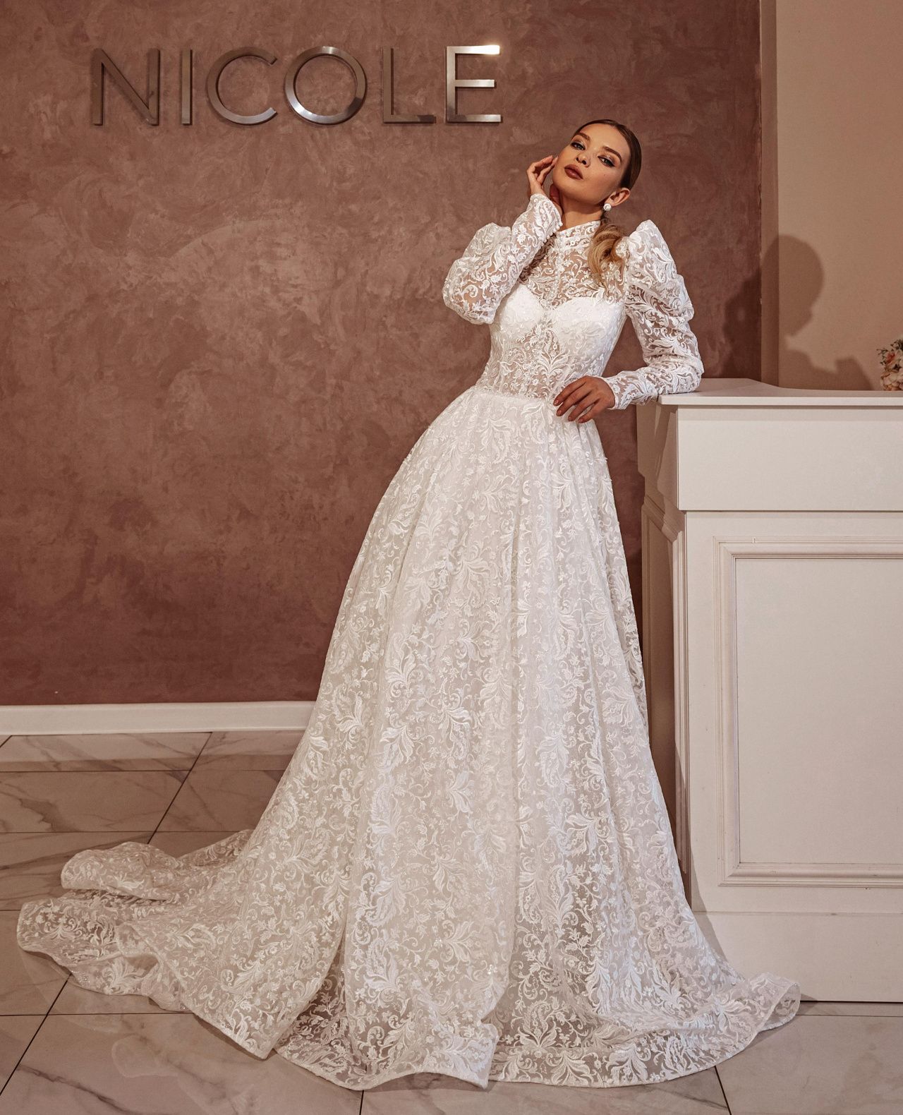 Кружевное свадебное платье 2022