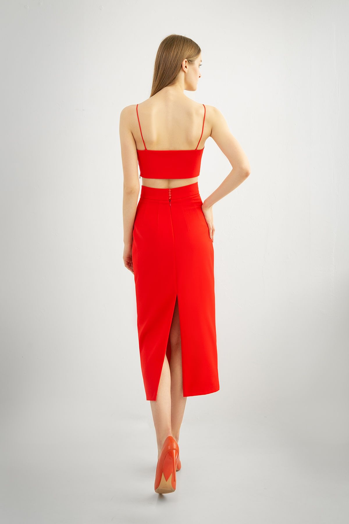 Костюм красная юбка и топ фото