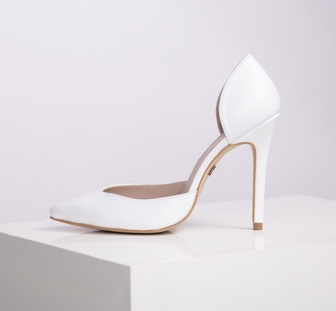 Свадебные туфли с острым носком фото