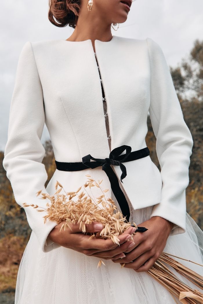 Свадебный белый жакет