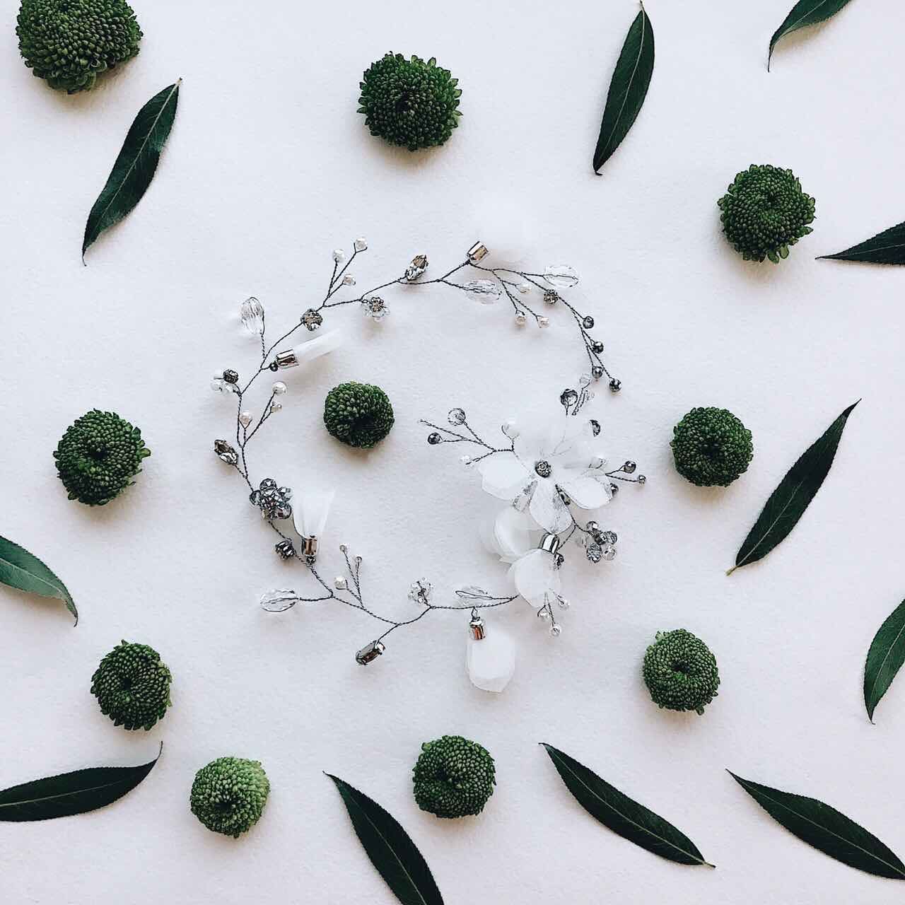 Свадебная веточка для волос фото