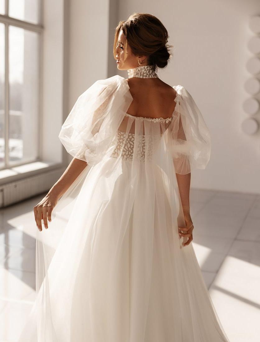 Прозрачный кейп с блесокм фото