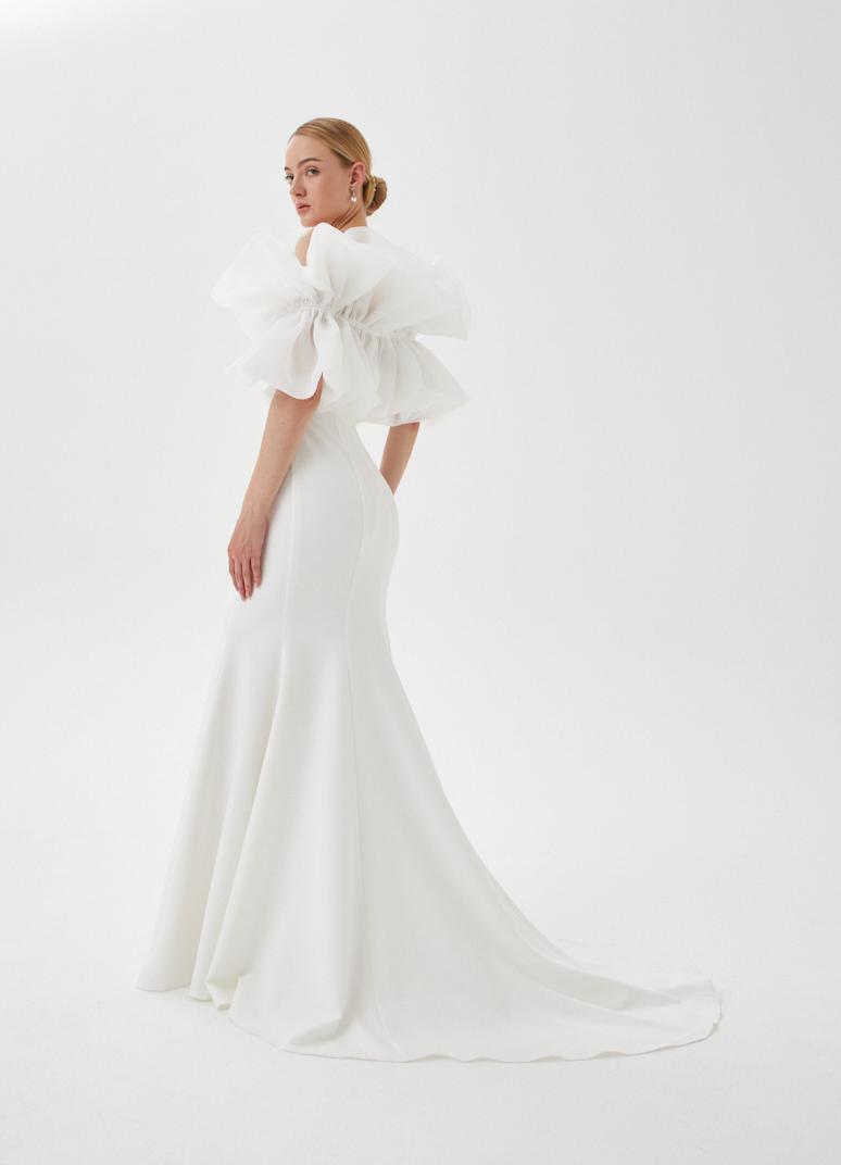 Белое свадебное платье с перелиной из органзы фото