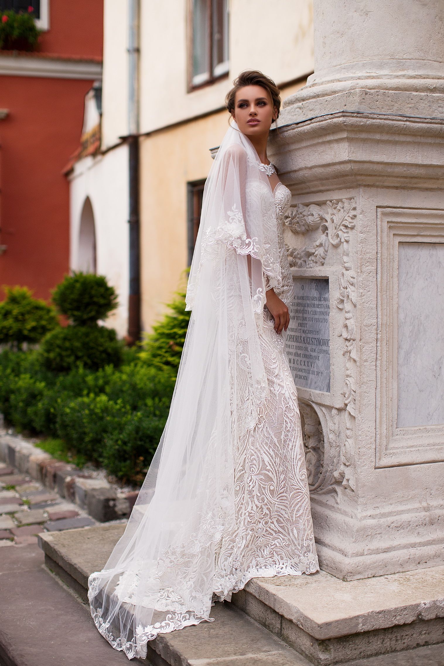 Длинная кружевная двухъярусная фата фото