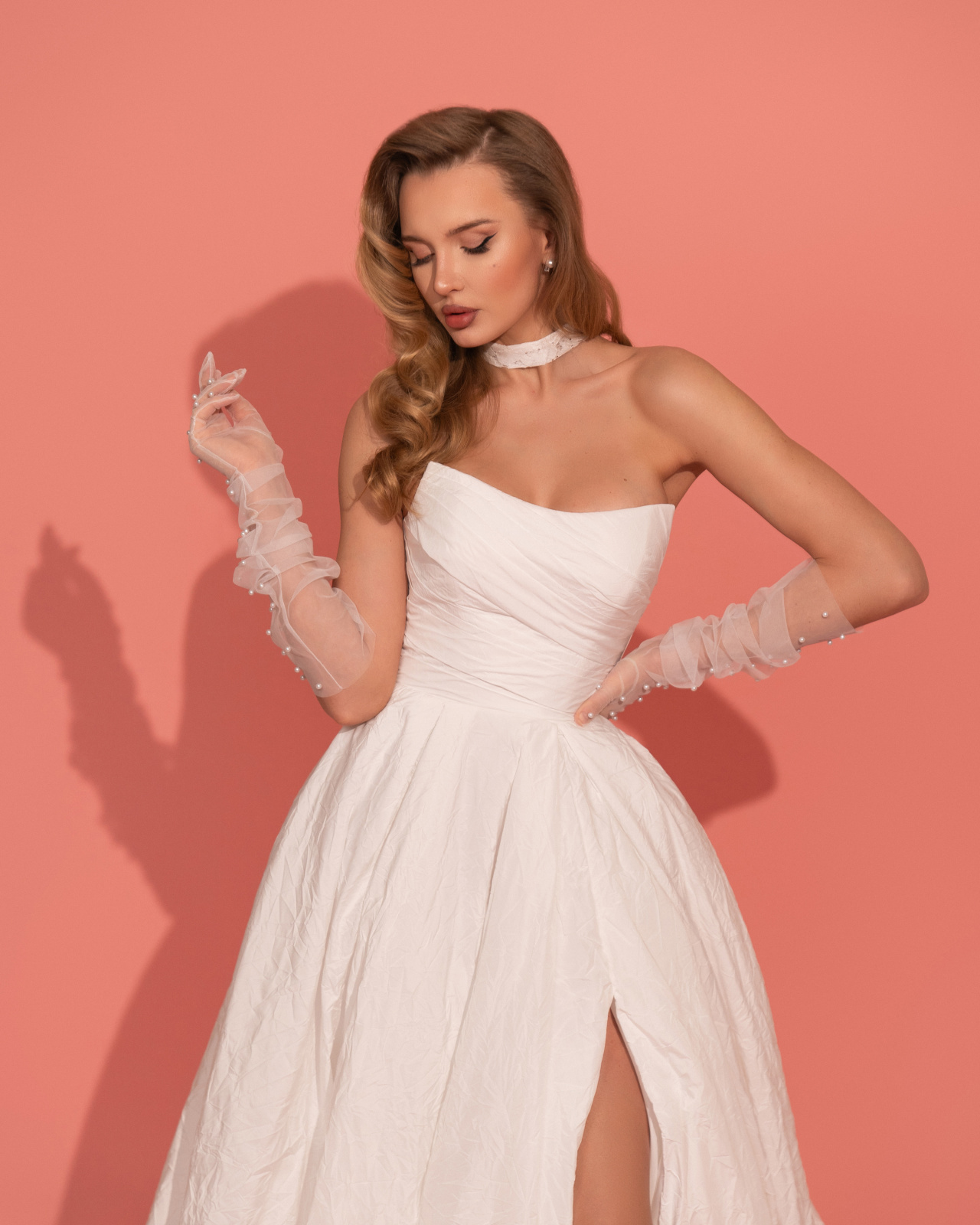 Стильное свадебное платье из тафты фото