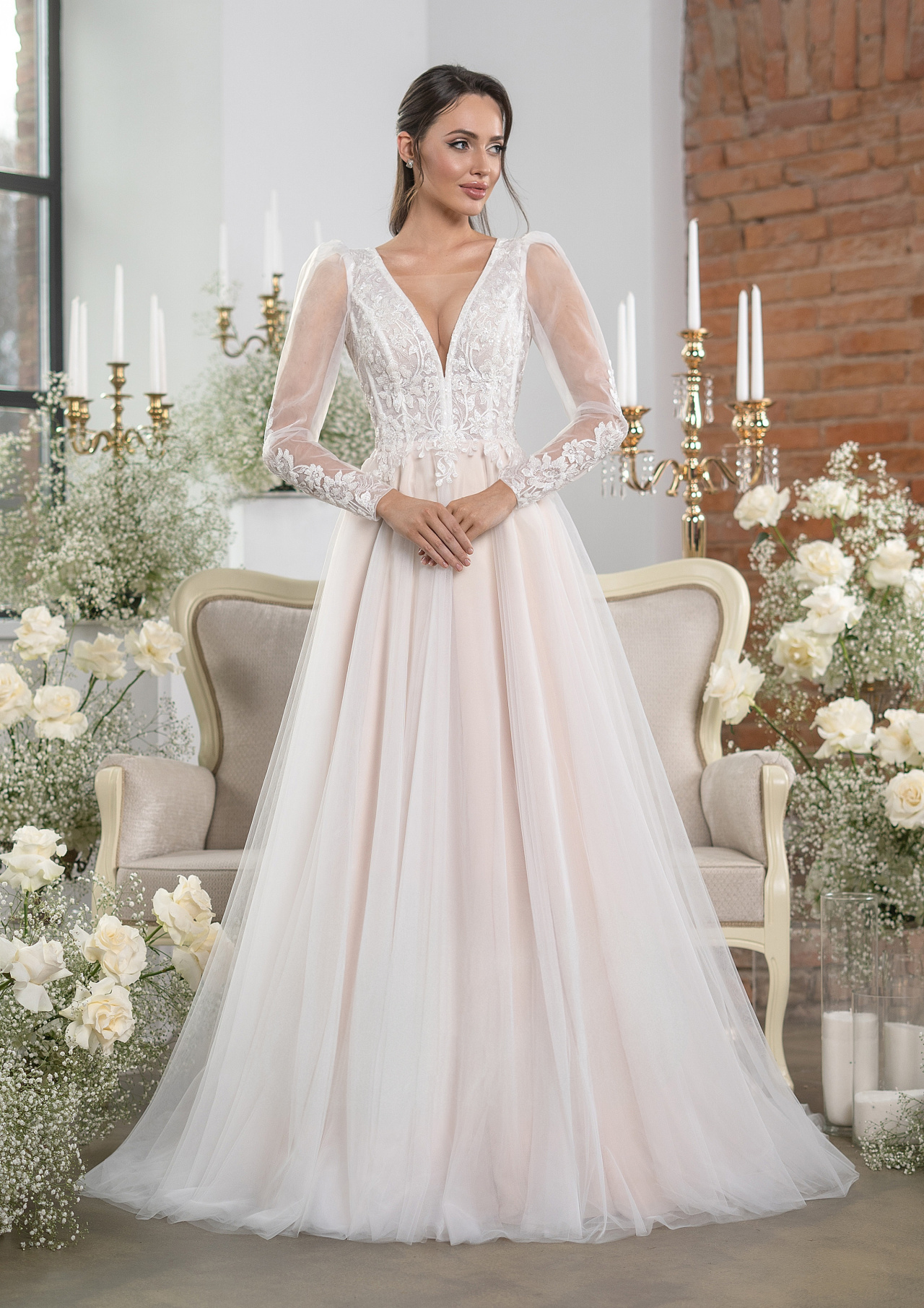 Кружевное свадебное платье с рукавчиками фото