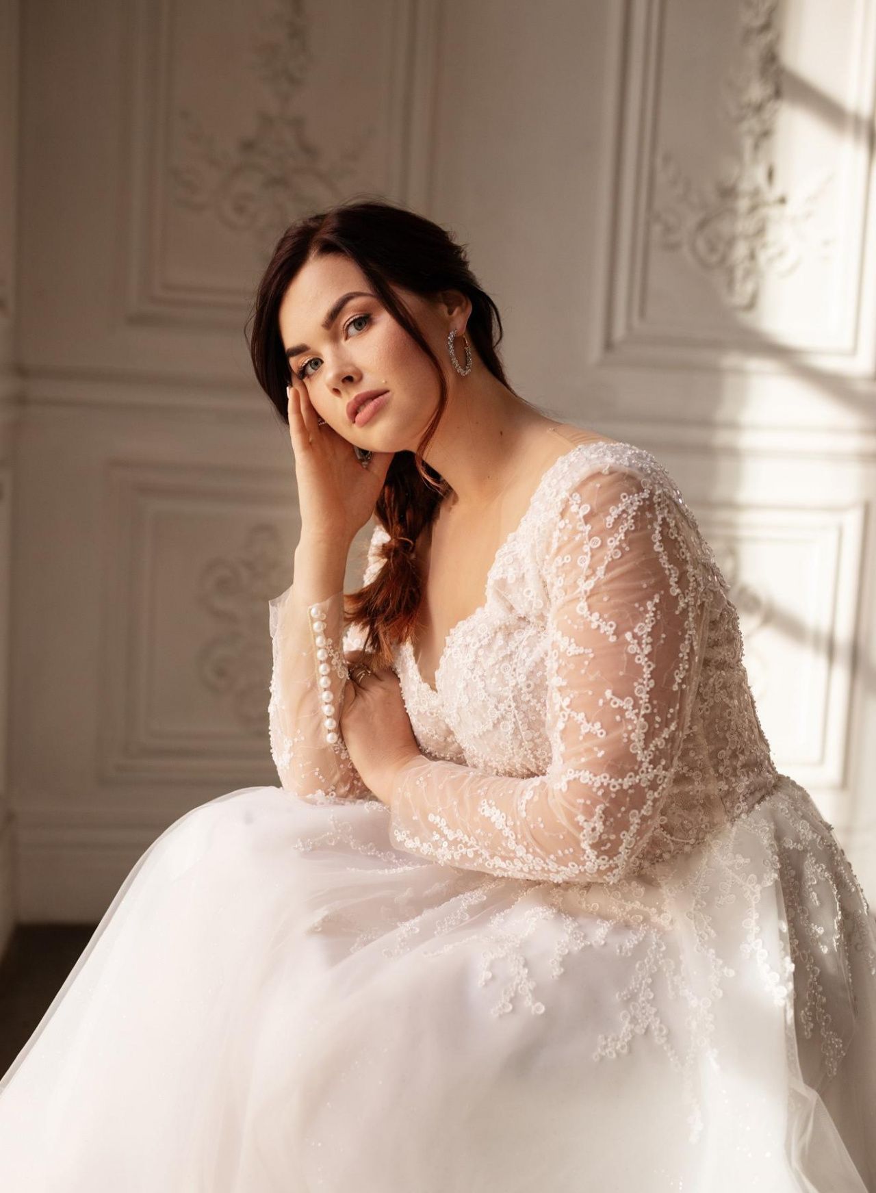 Свадебное платье для полных девушек с рукавами