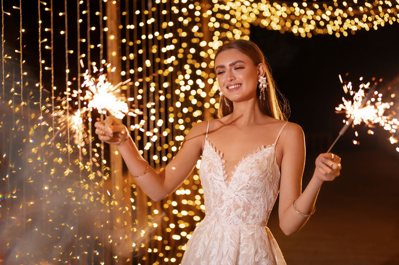 Свадебные платья на бретельках фото