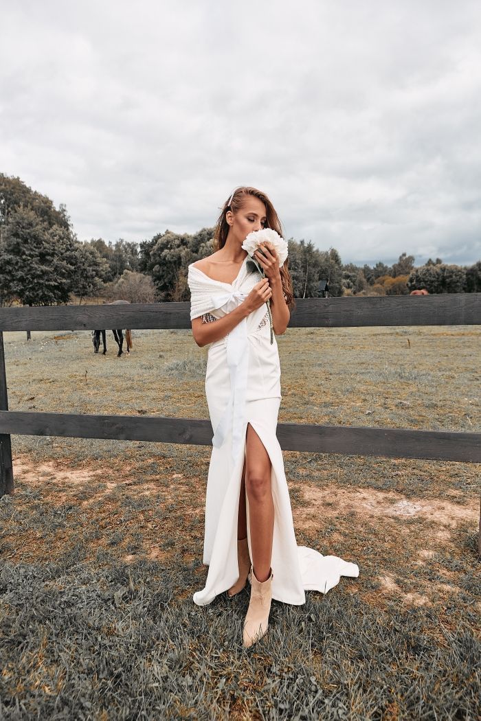 Шерстяная шаль для невесты