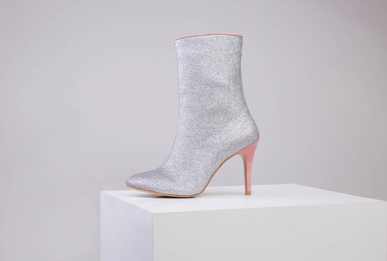 Серебряные сапожки для невесты фото