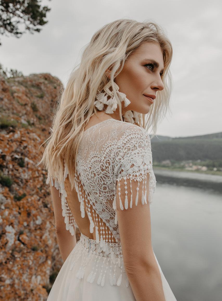 Легкое свадебное платье в стиле бохо фото