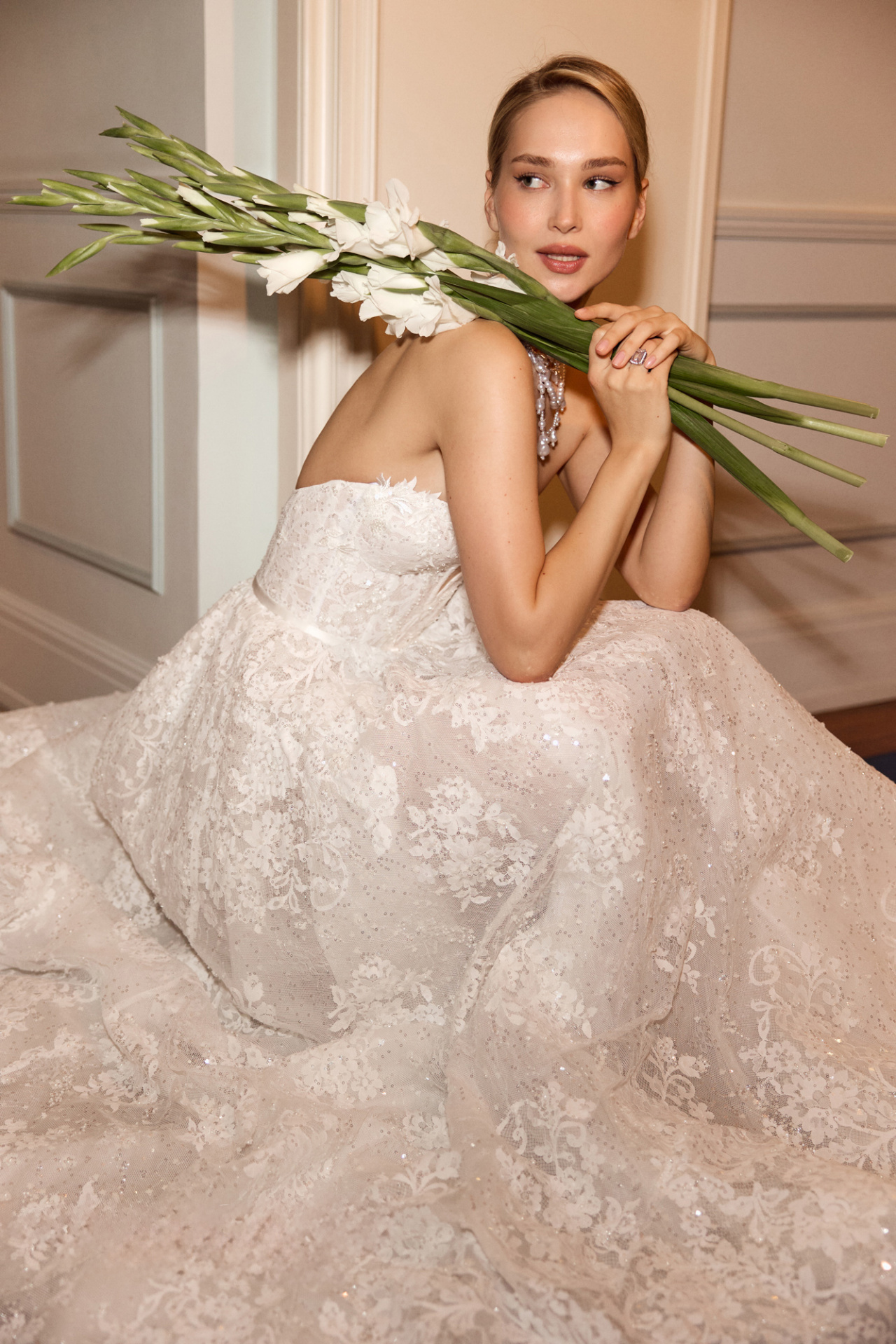 Пышное кружевное свадебное платье со съемным болеро фото