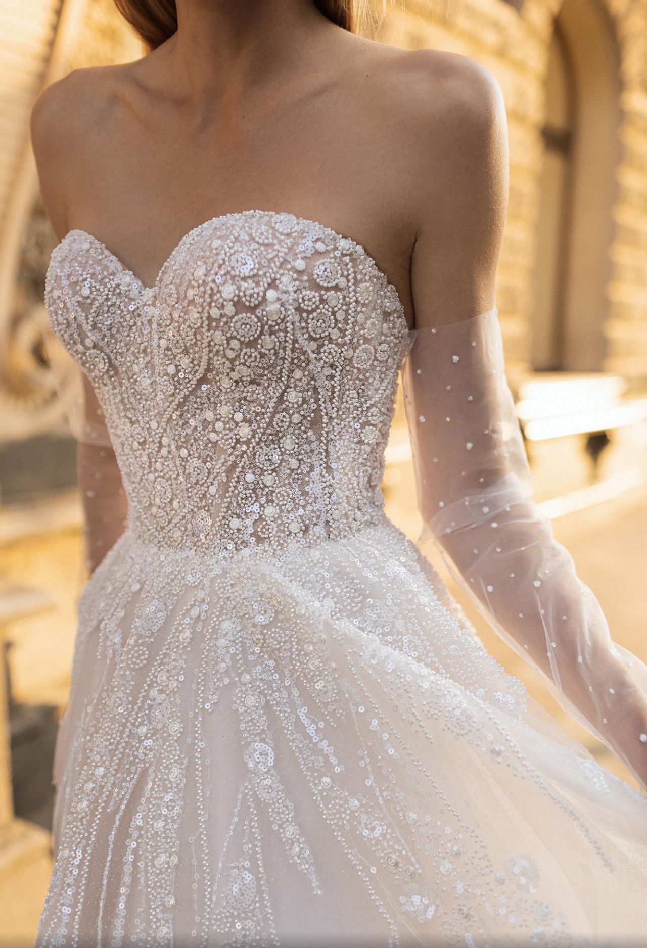 Сияющее свадебное платье А-силуэта фото