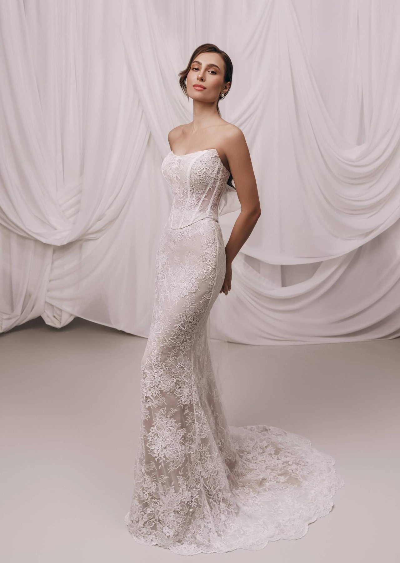 Кружевной корсет из юбки и корсета фото