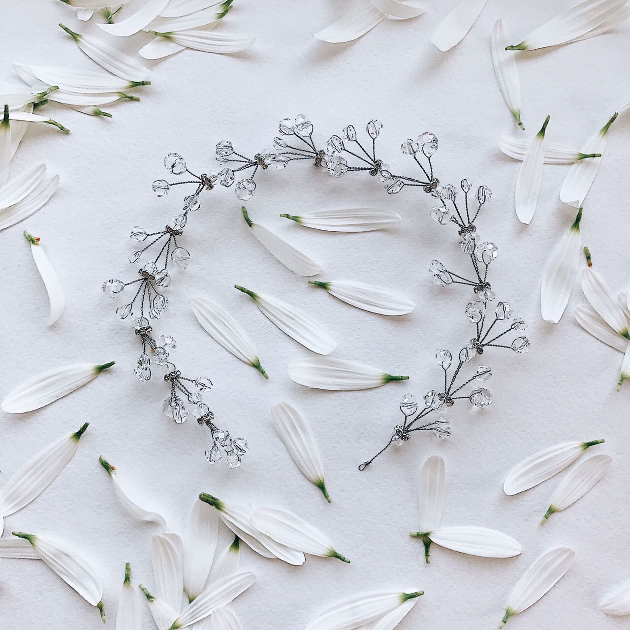 Украшение в волосы с кристаллами фото