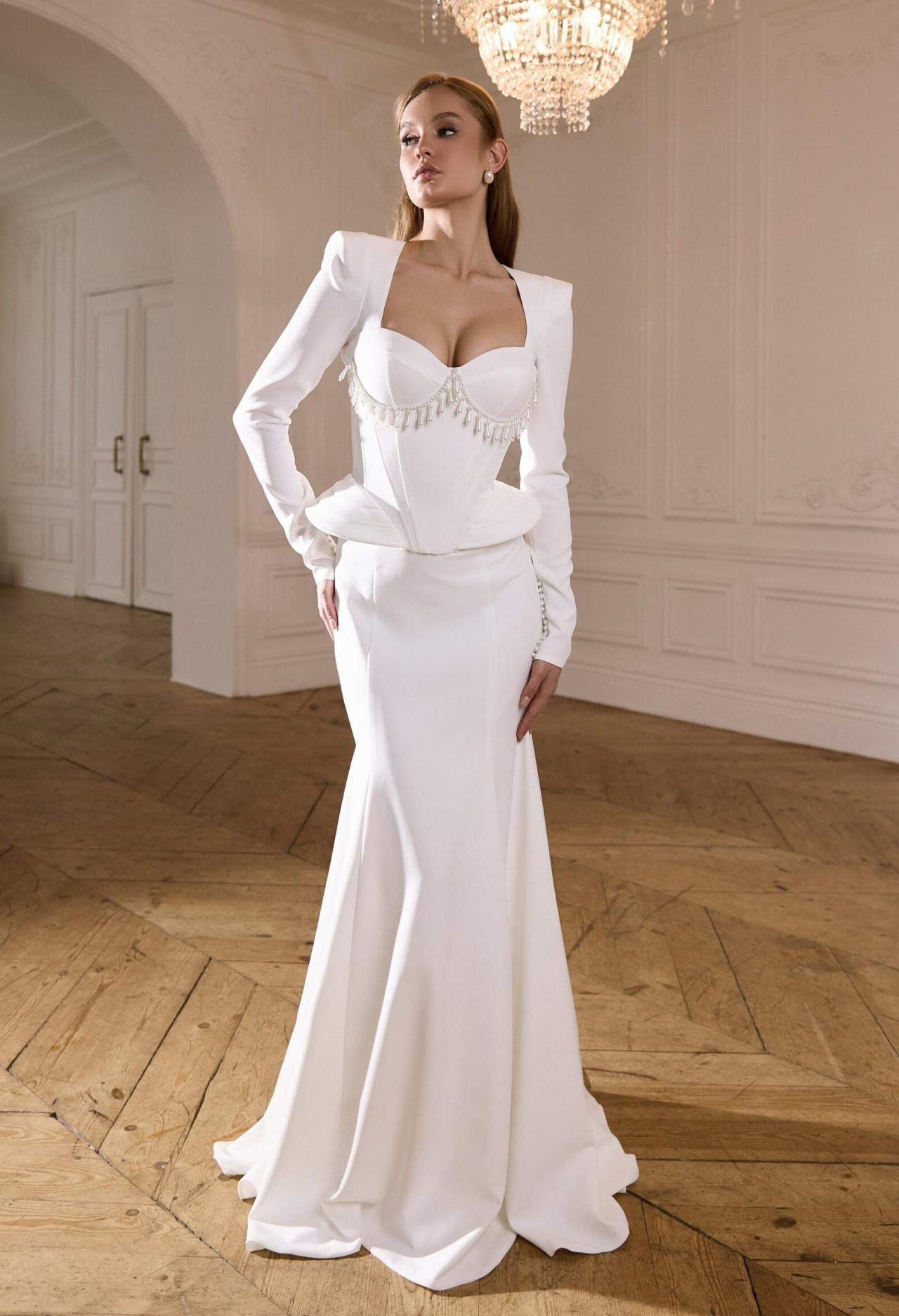 Свадебный комплект с рукавами и подплечниками фото