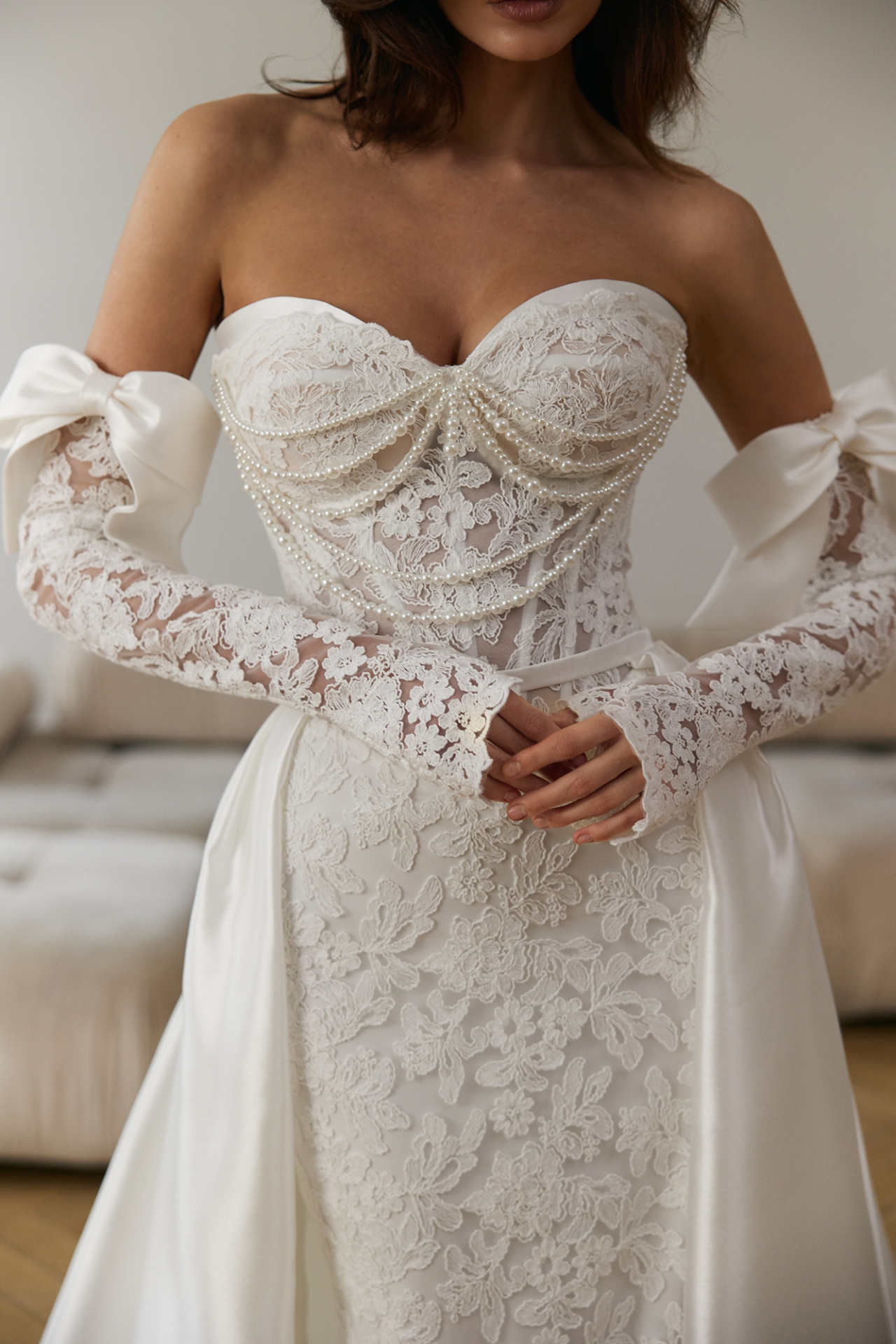 Кружевная русалка с митенками фото