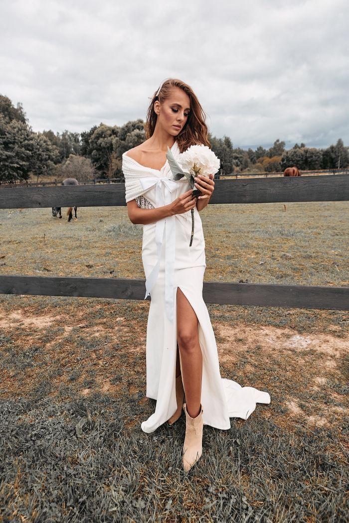 Шерстяная шаль для невесты