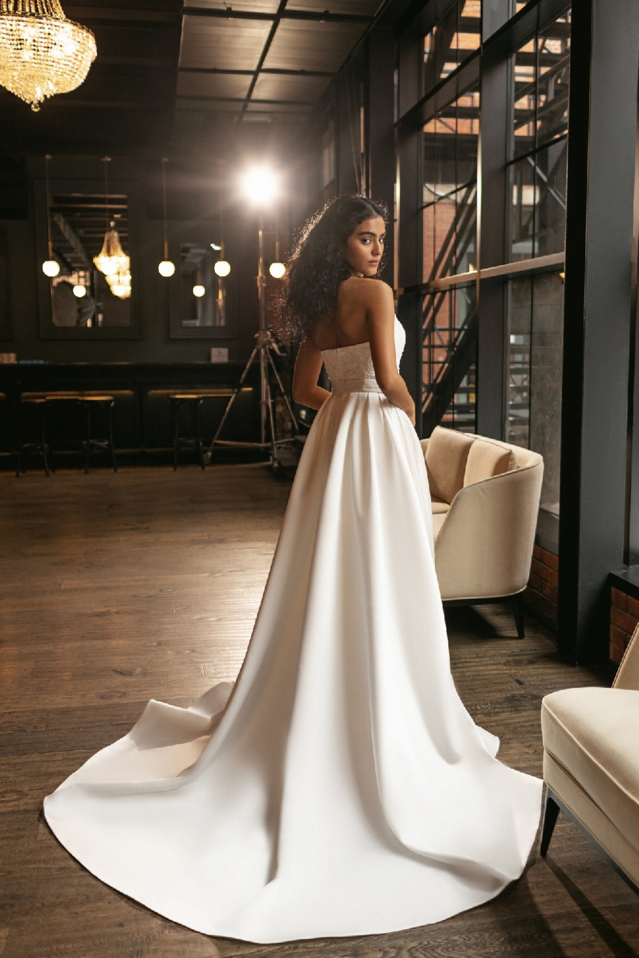 Белое свадебное платье-трансформер фото