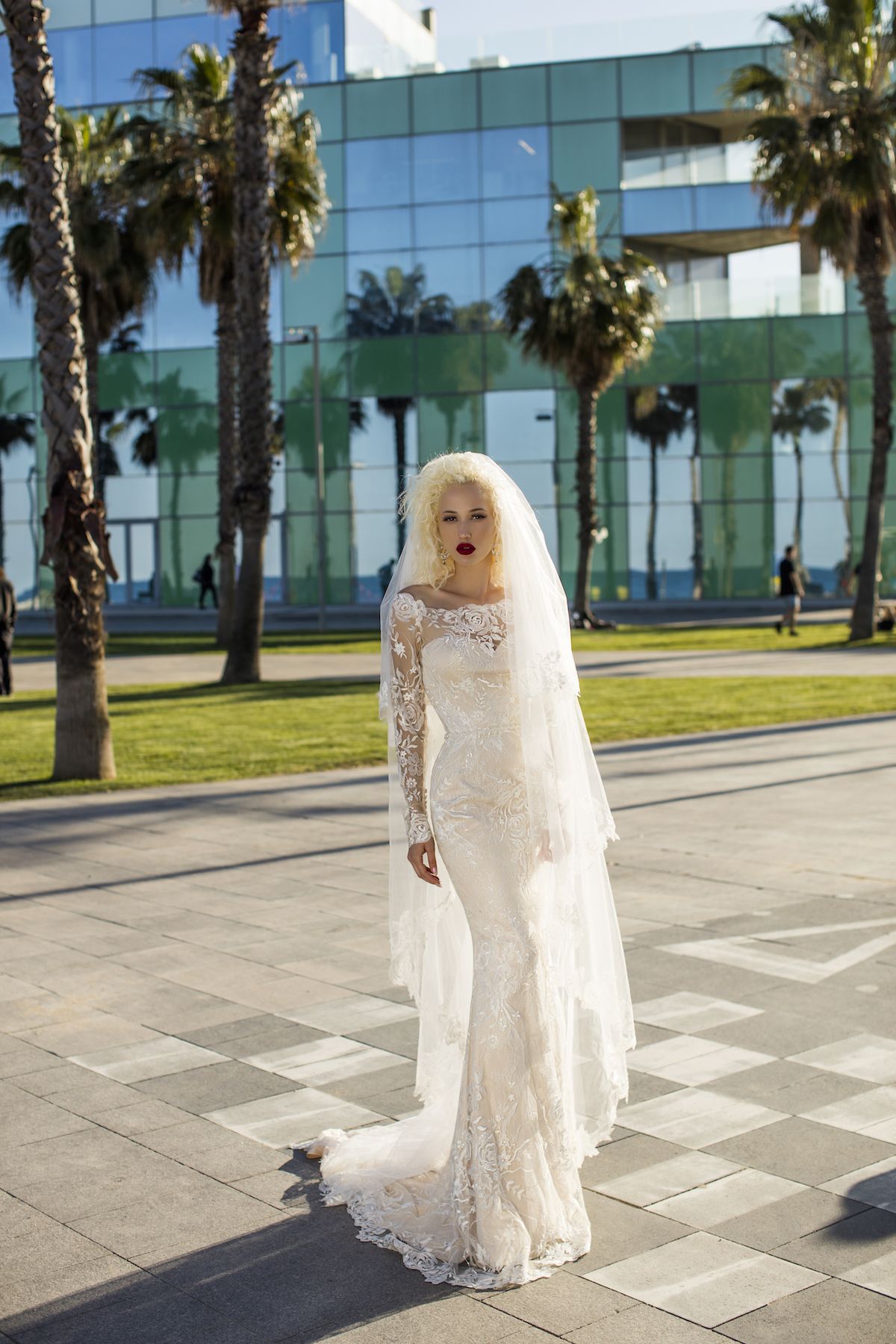 Кружевная двухслойная свадебная фата фото