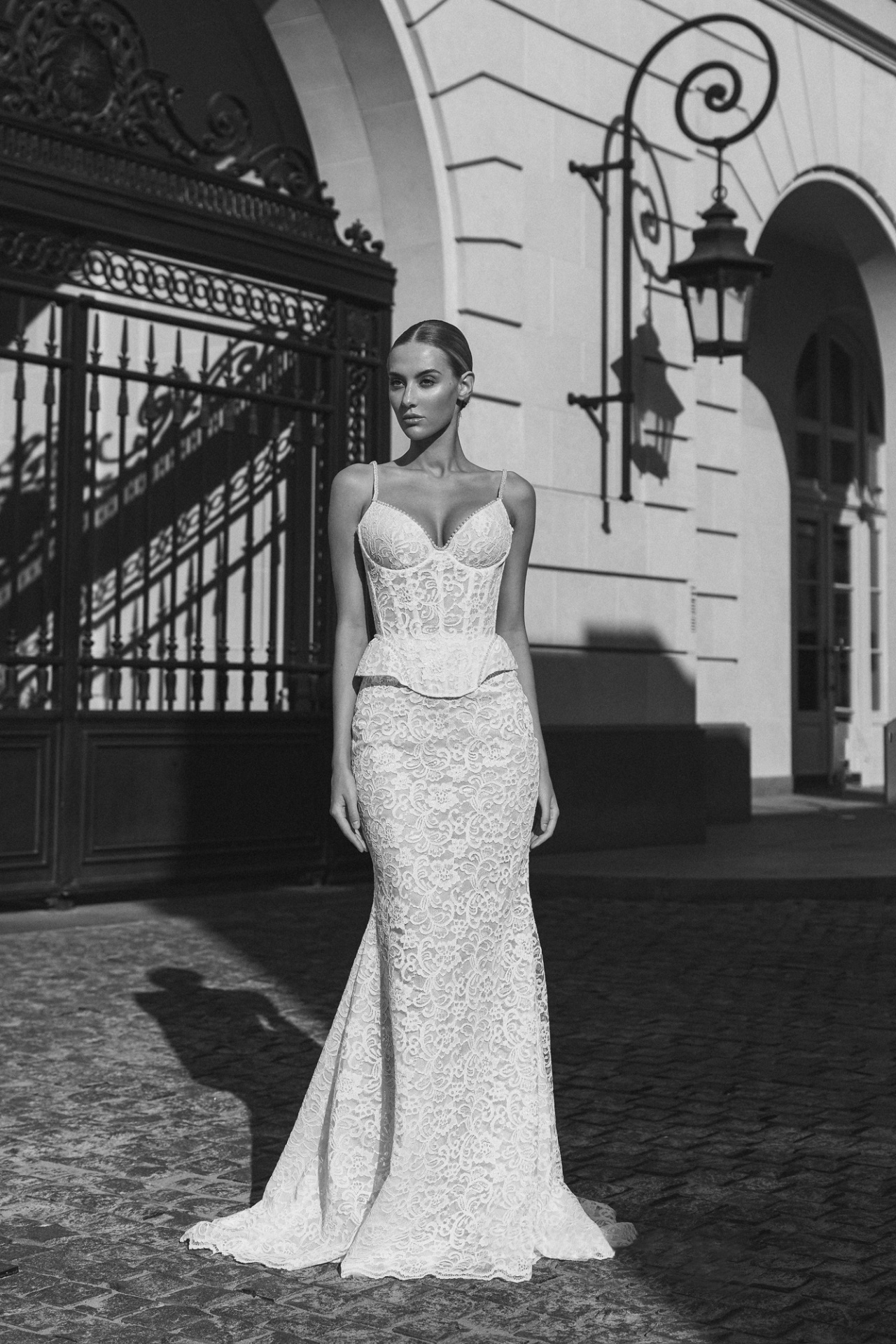 Кружевной свадебный комплект с корсетом фото