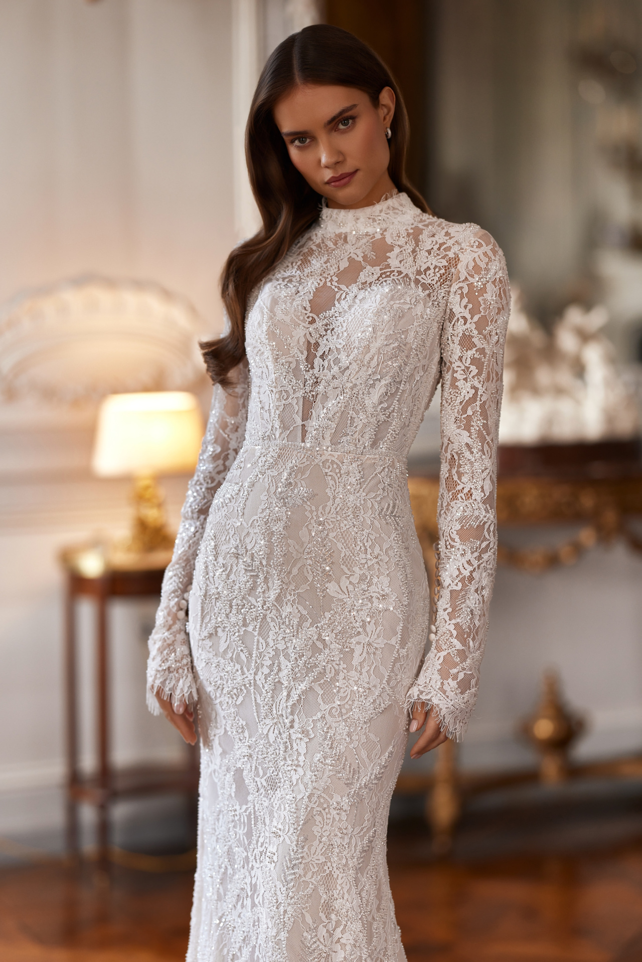 Комплект из кржевной русалки и съемного корсета с притачным шлейфом фото