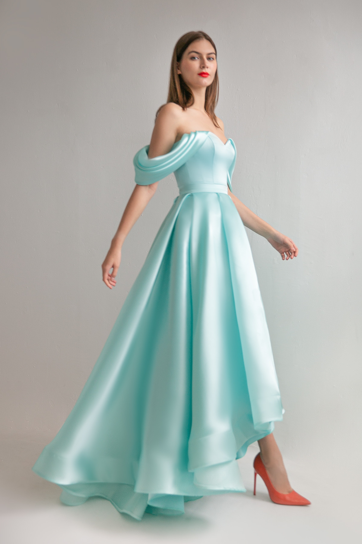 Вечернее платье мятного цвета фото