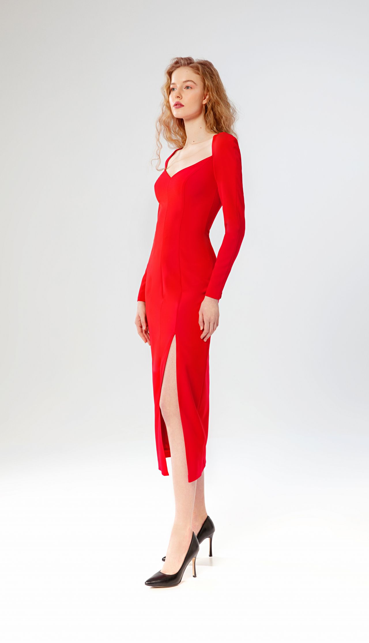 Рубиновое вечернее платье футляр фото