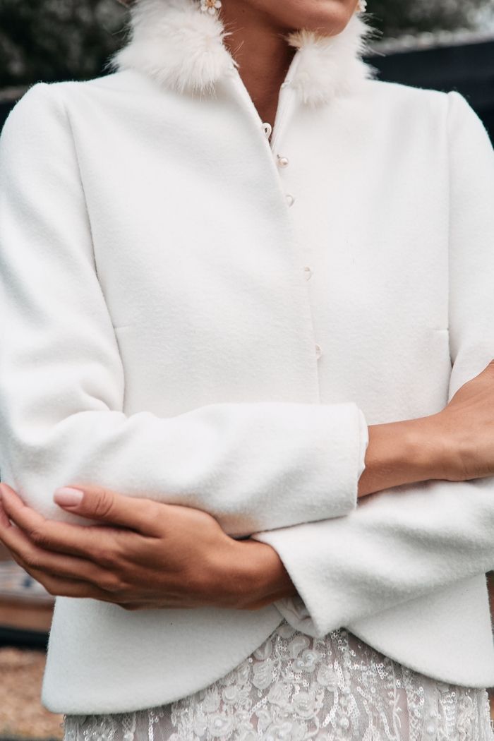 Удлиненный свадебный жакет