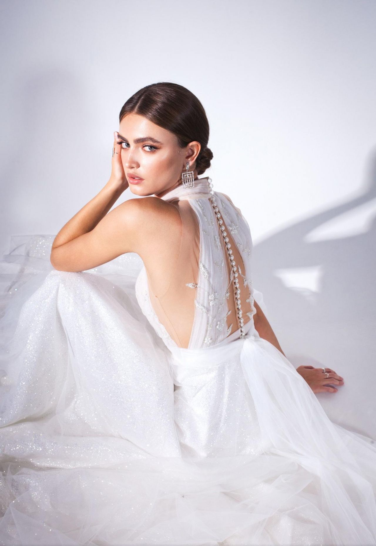 Красивое свадебное платье под горлышко фото