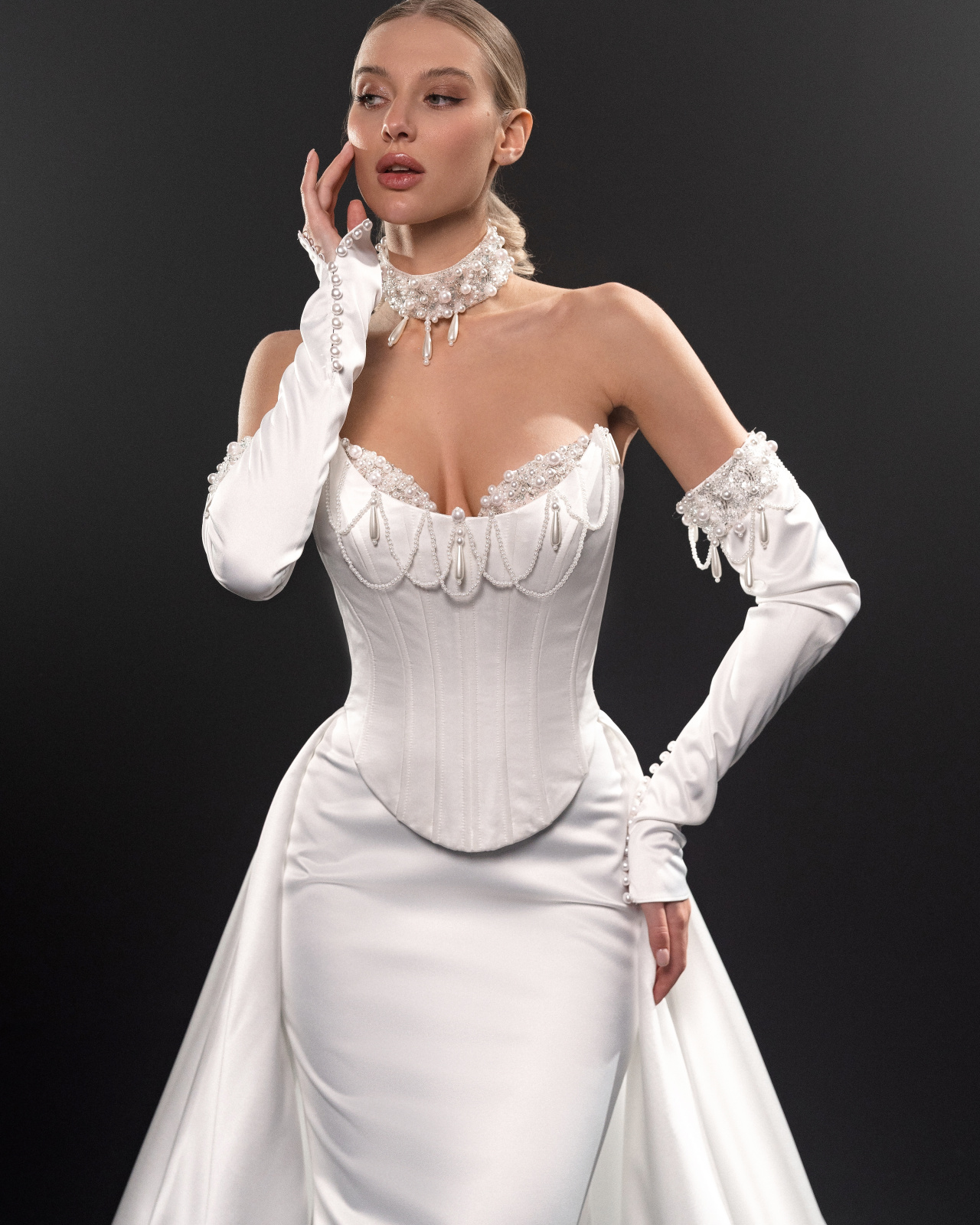 Роскошный свадебный комплект с корсетом фото