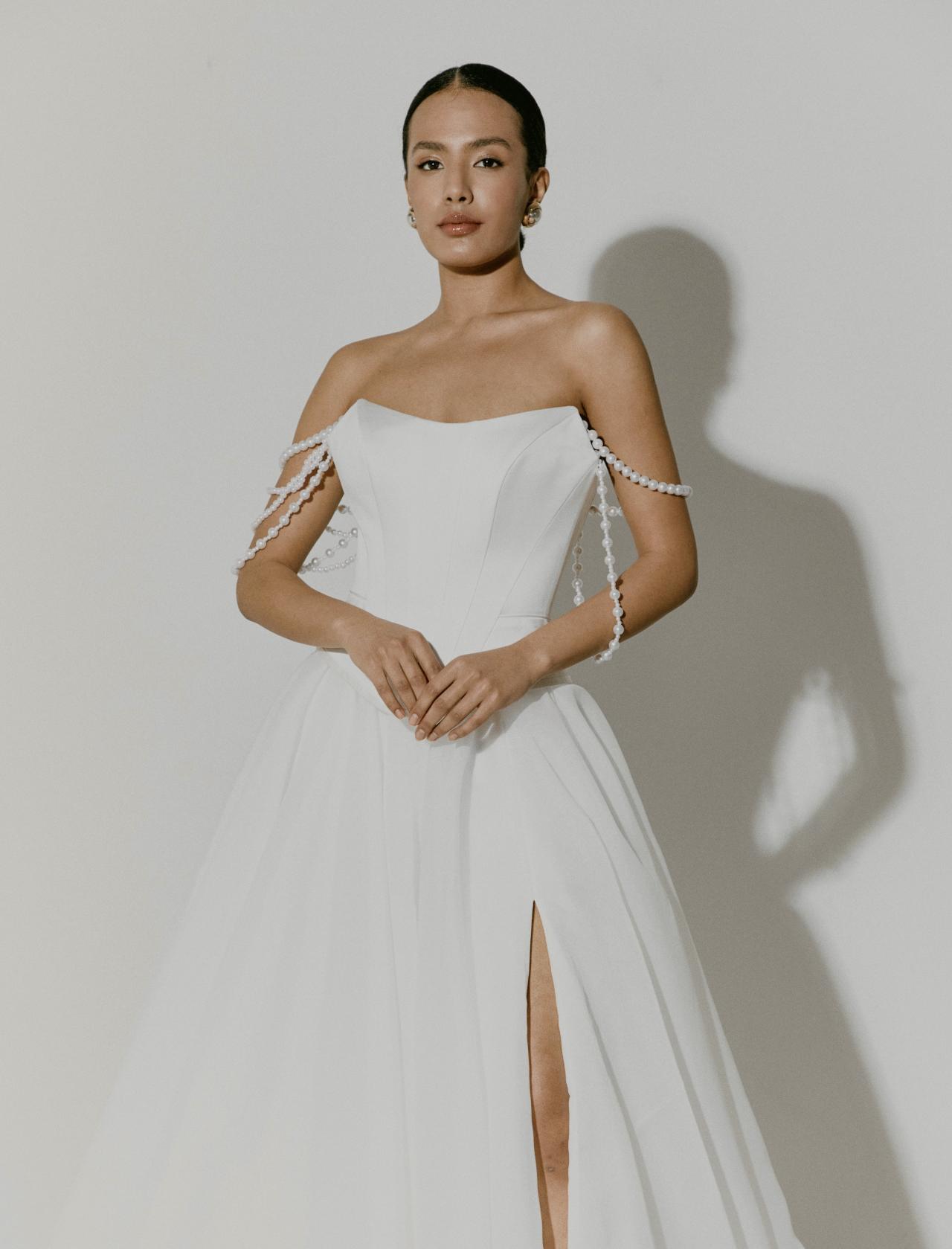 Свадебный комплект из корсета и струящейся юбки фото