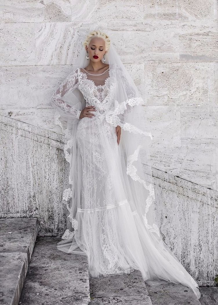 Длинная двойная кружевная свадебная фата фото