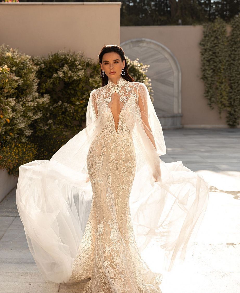 Роскошный свадебный кейп фото