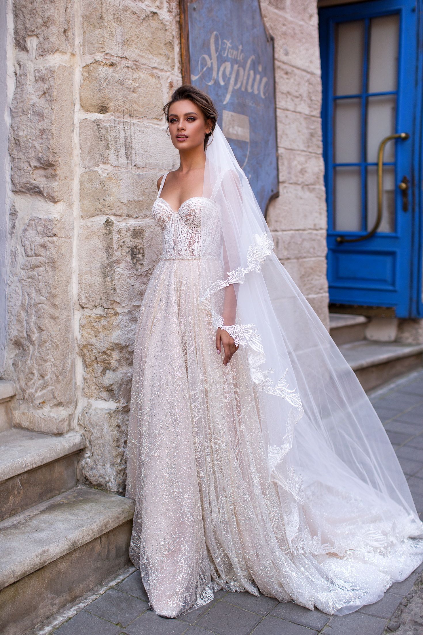 Двухъярусная кружевная фата фото