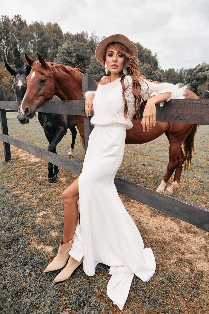 Шерстяной свитер тонкой вязки