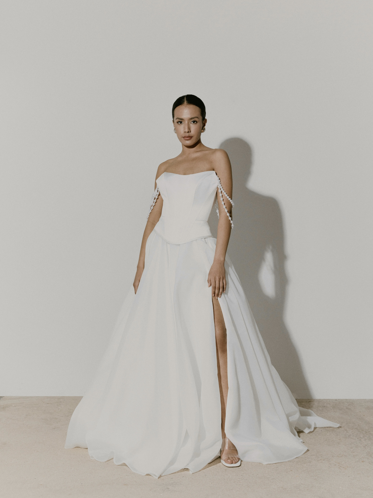 Свадебный комплект из корсета и струящейся юбки фото