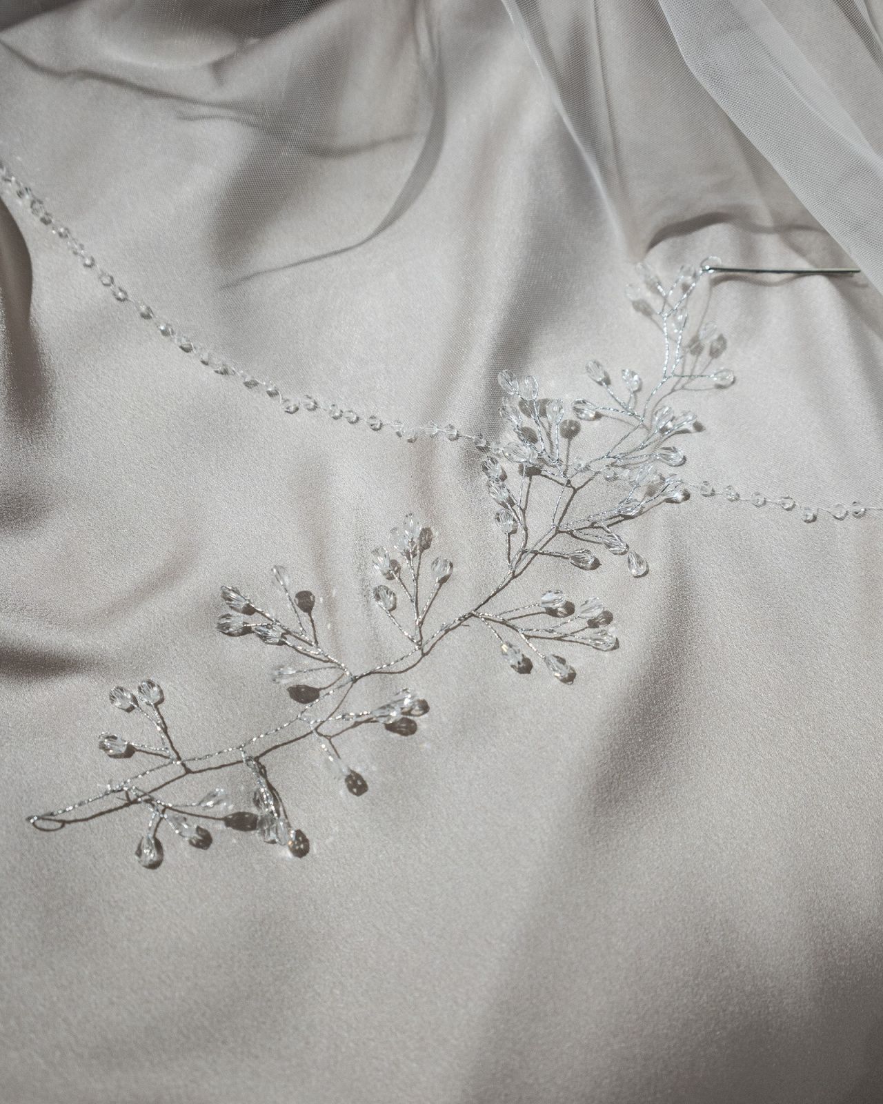 Веточка для волос со стеклярусом фото