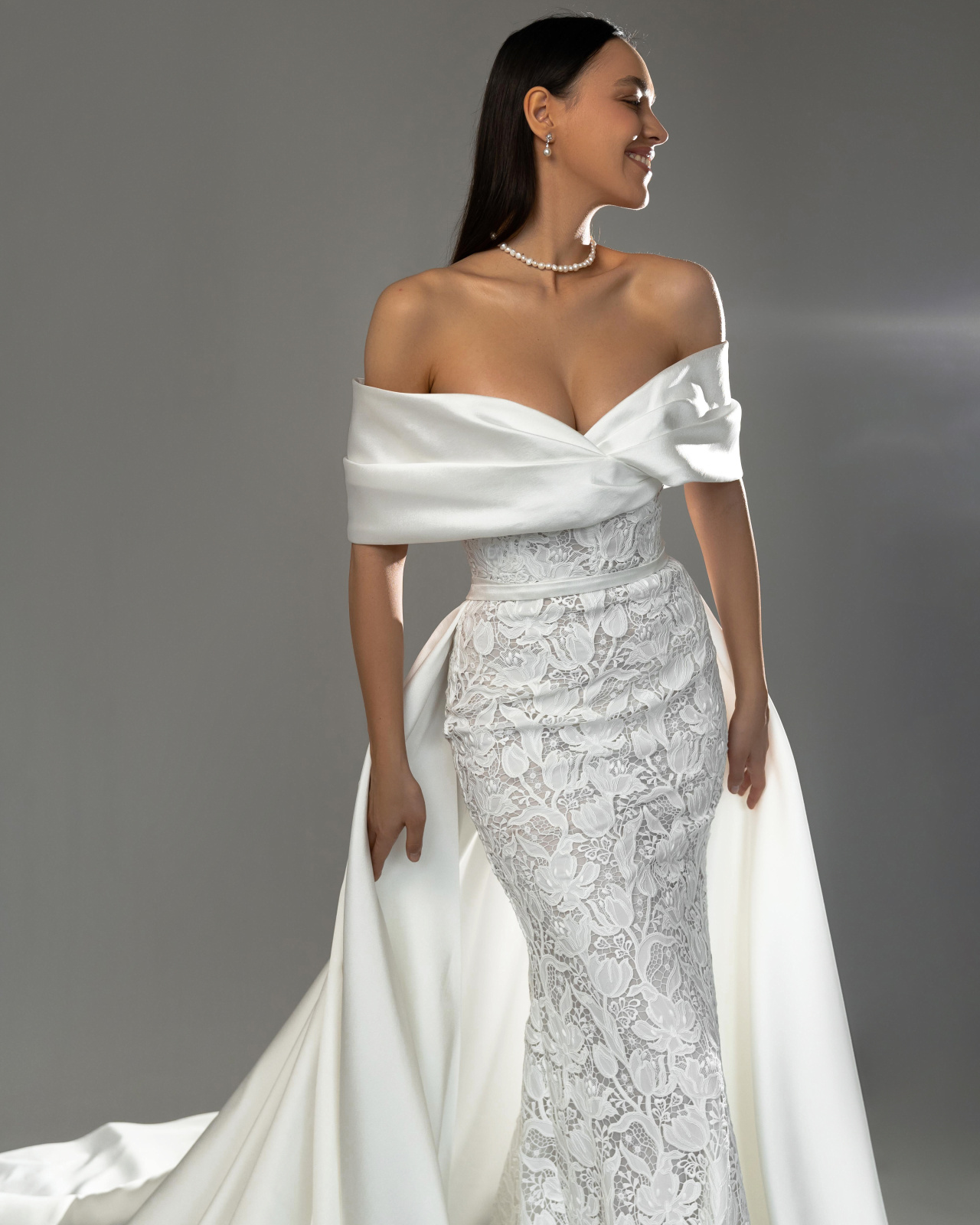 Роскошная кружевная русалка со съемным шлейфом фото