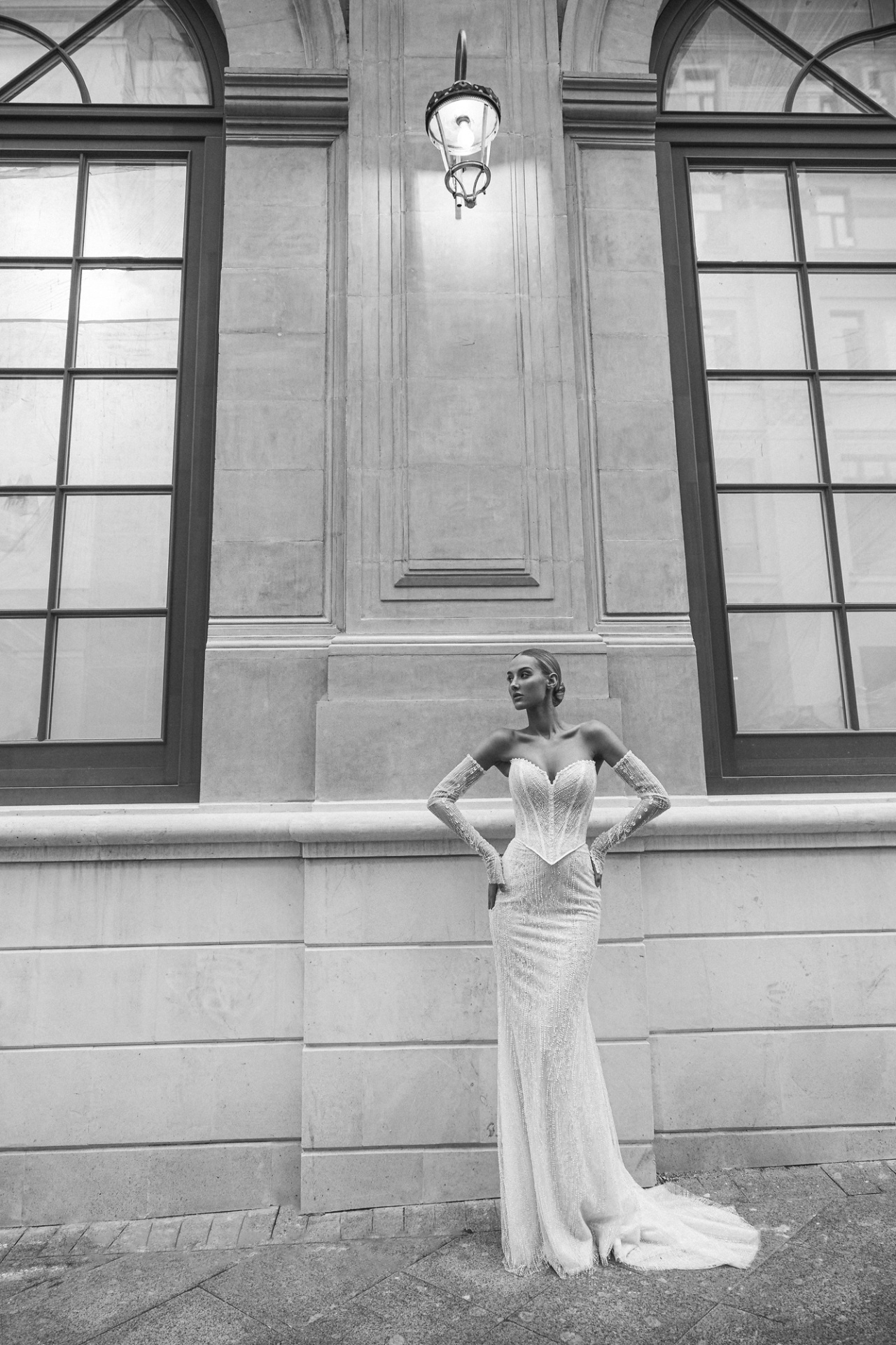 Сверкающий свадебный комплект фото