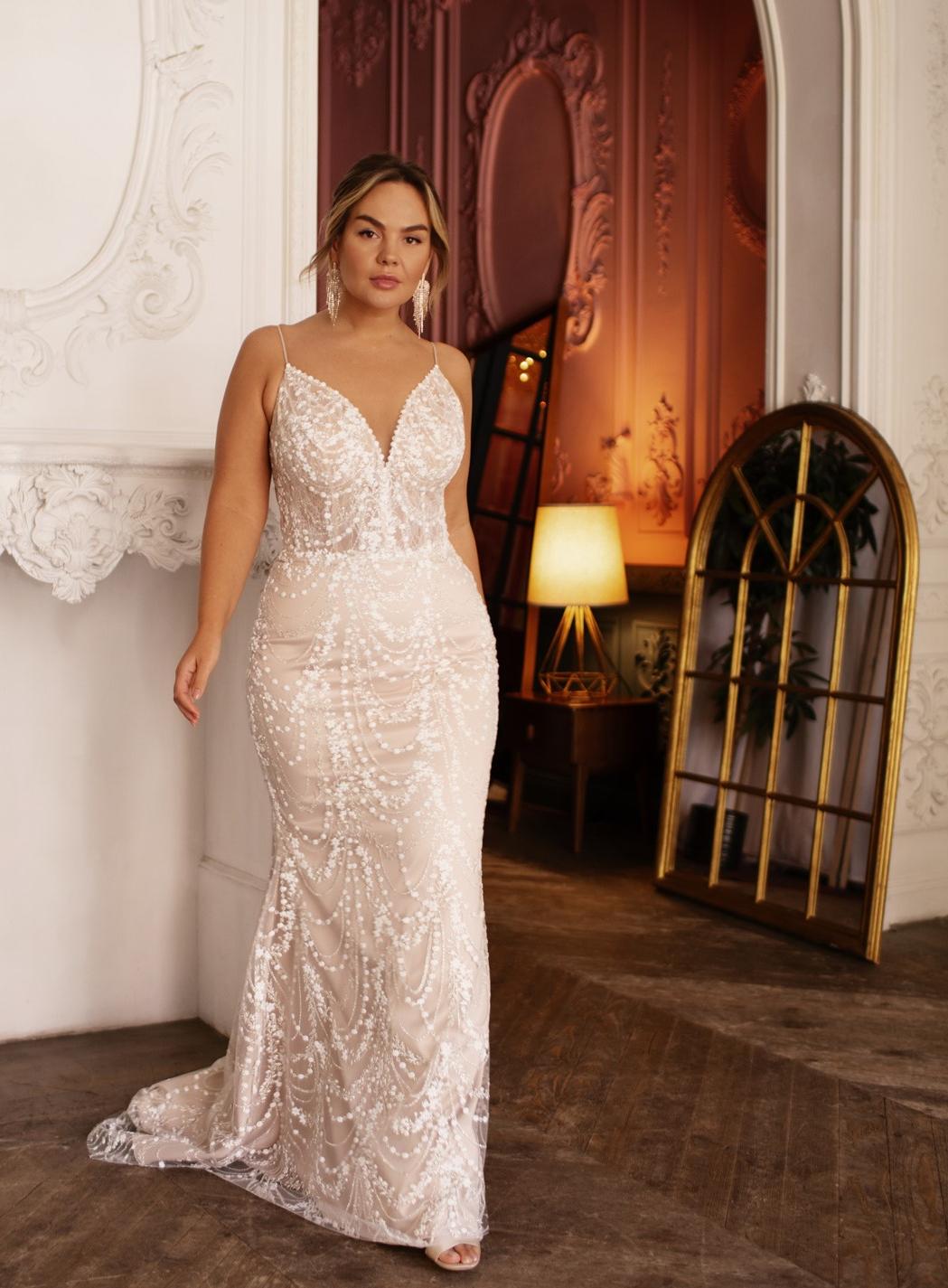 Свадебное платье рыбка большого размера фото