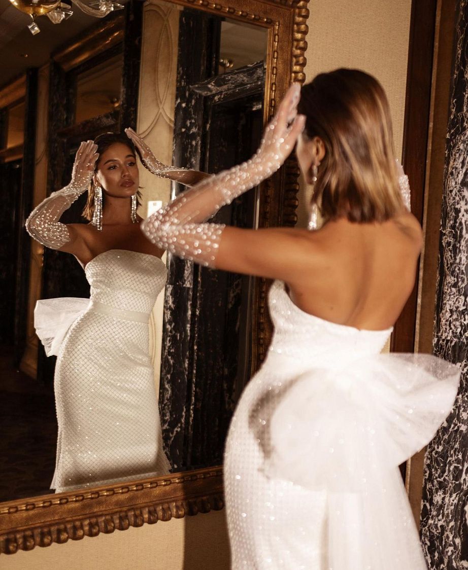 Свадебные высокие перчатки с блеском фото