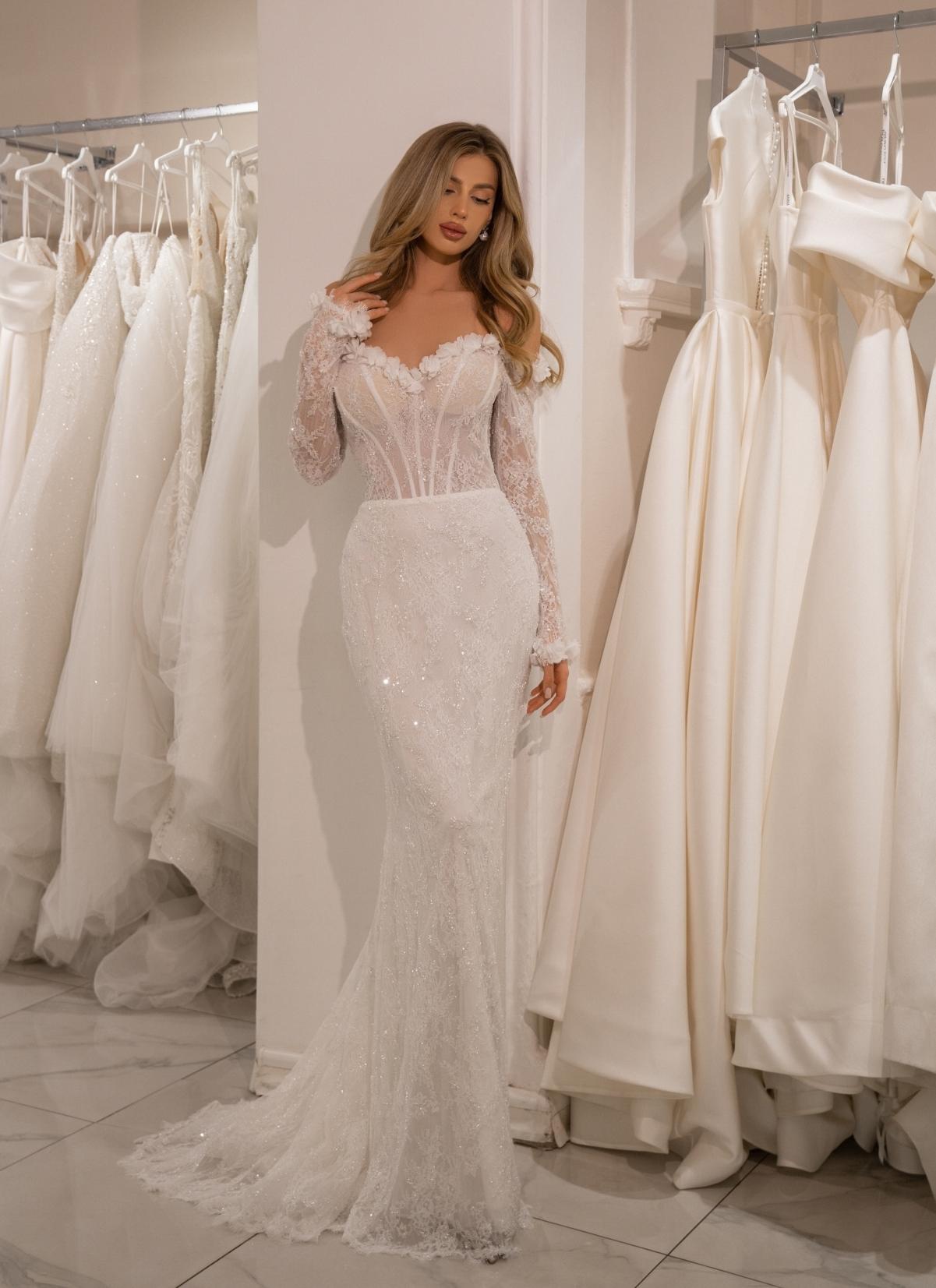 Свадебное платье русалка из кружева шантильи фото