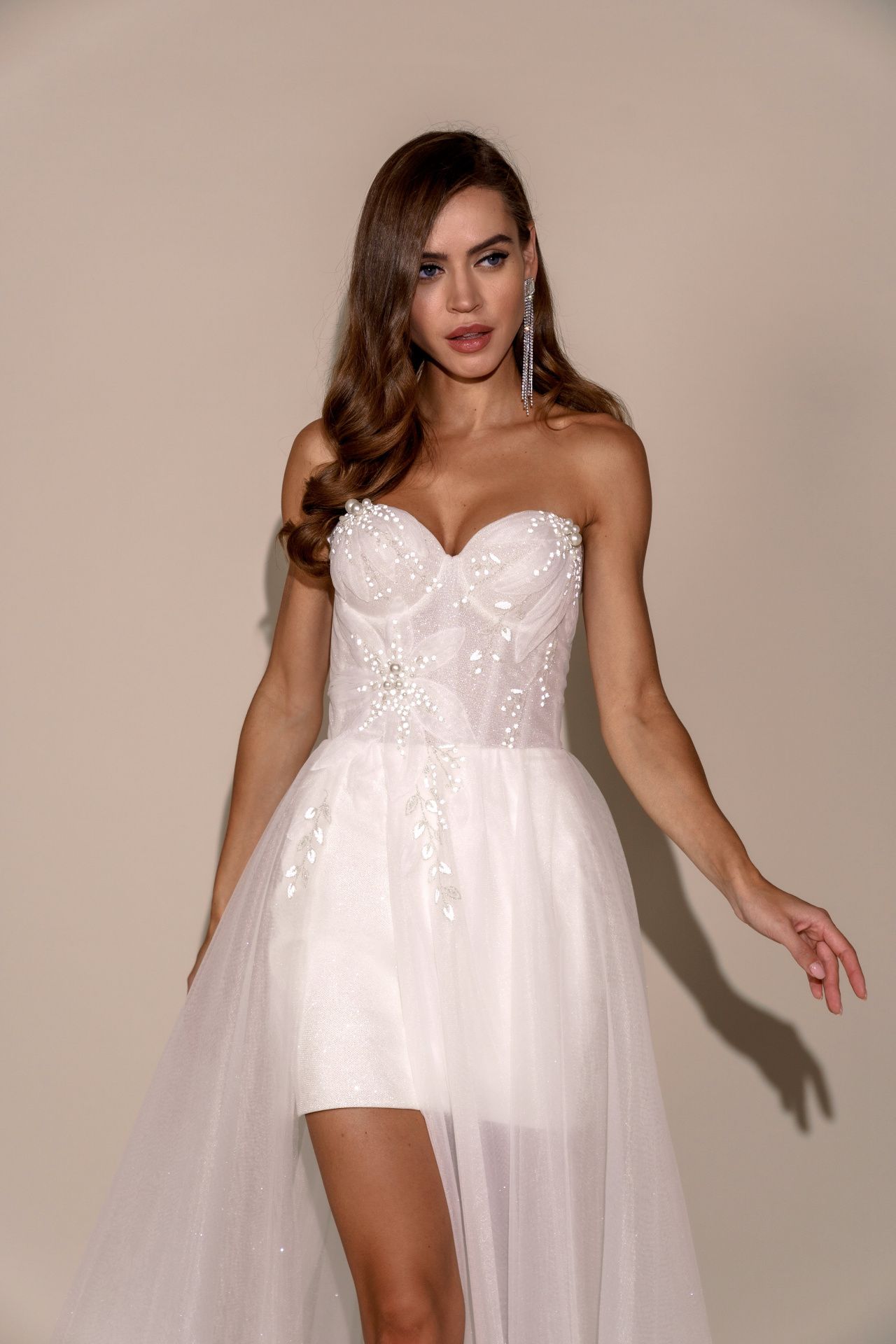 Короткое платье с прозрачной юбкой