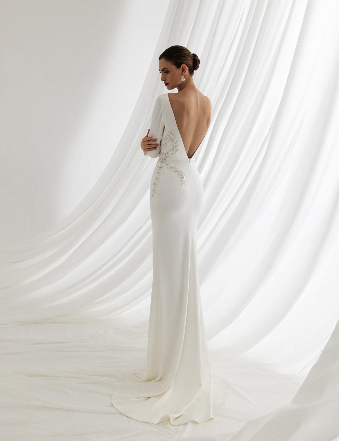 Атласное свадебное платье рыбка фото