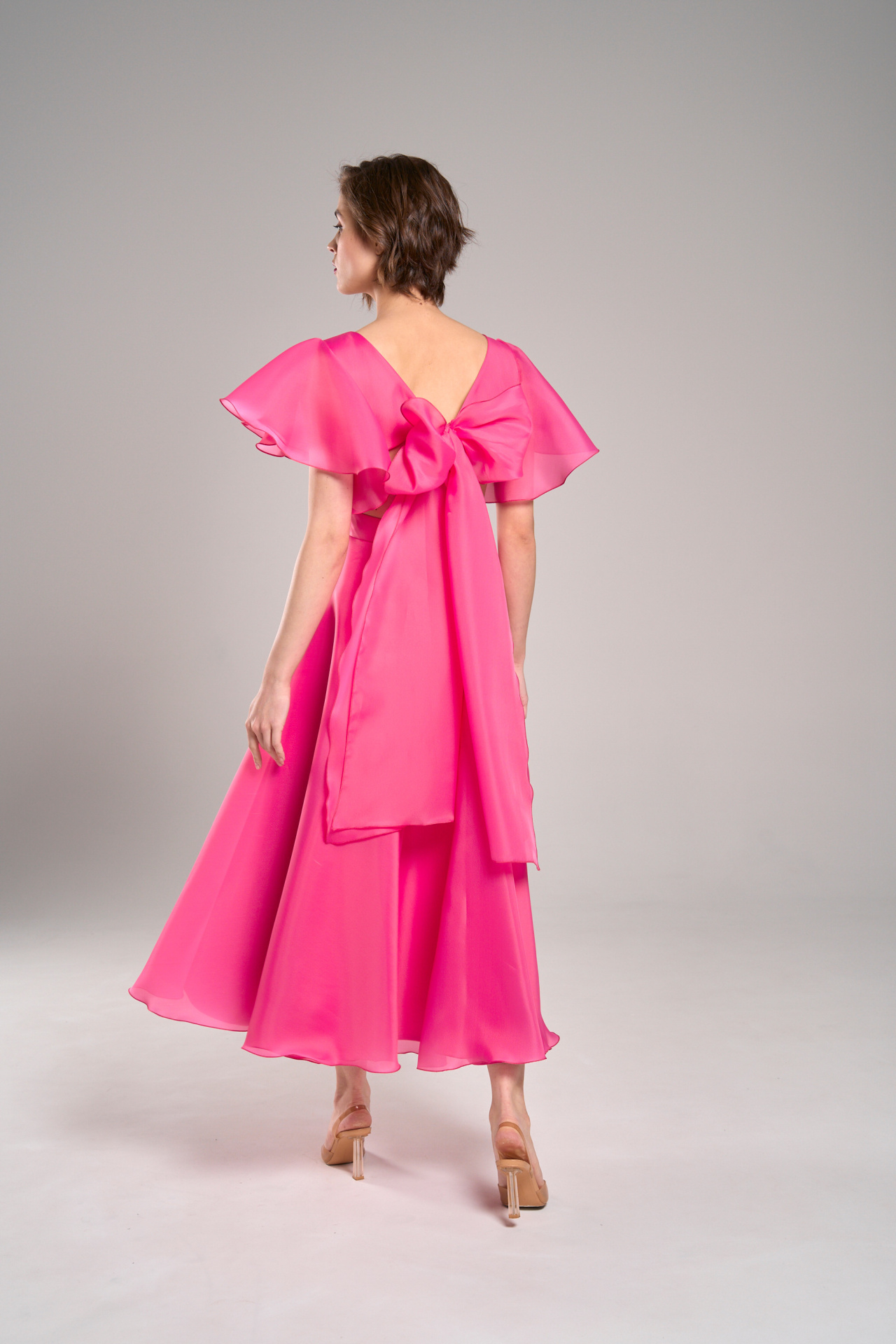 Вечернее свадебное платье в цвете фуксия фото