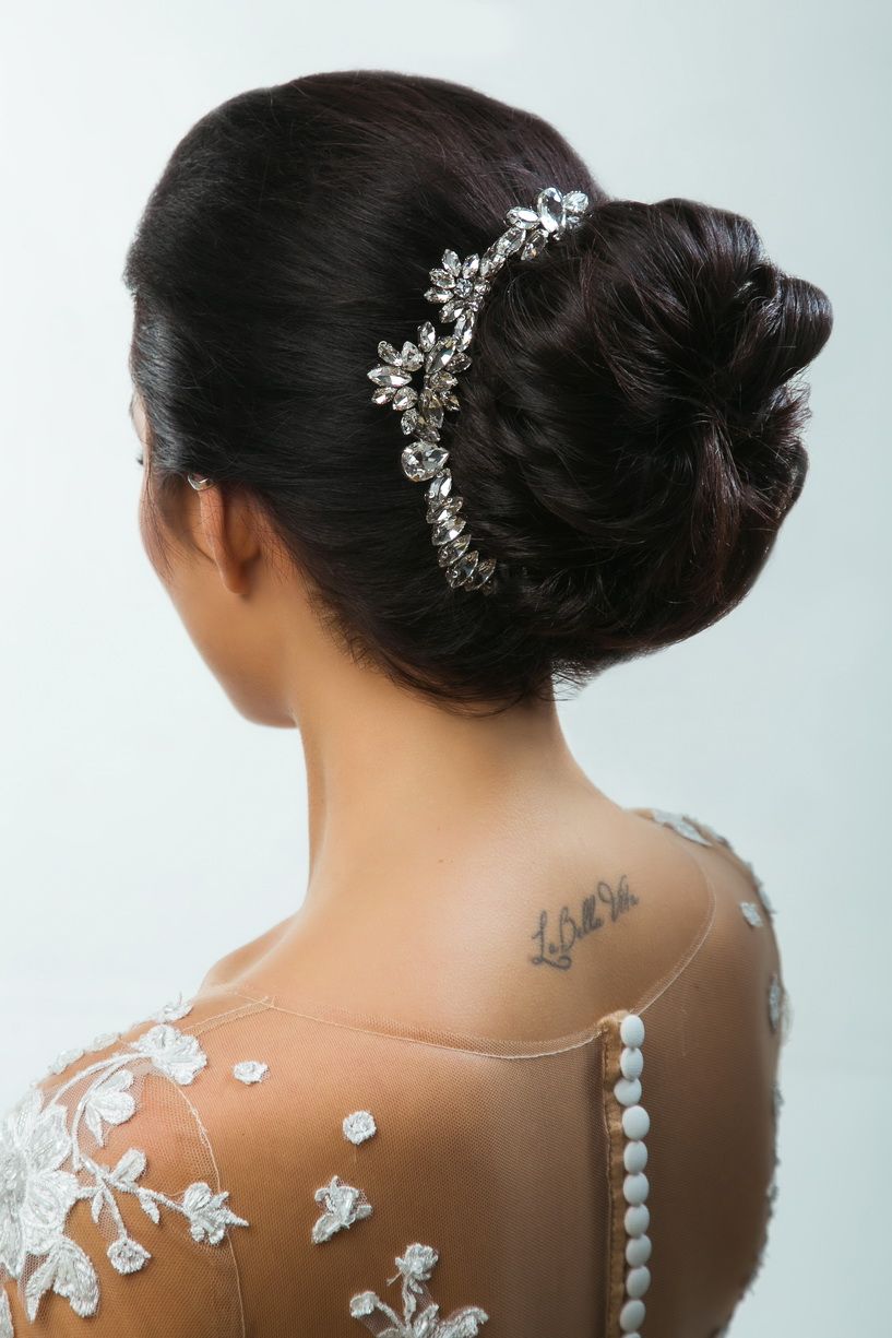 Роскошное украшение для волос с кристаллами фото